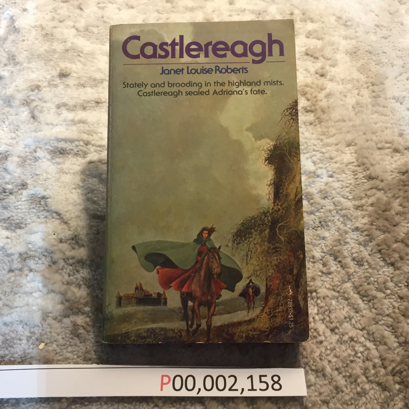 Castlereagh Janet Louise Roberts 1975 Pocket Books Gothic Romance Paperback Book