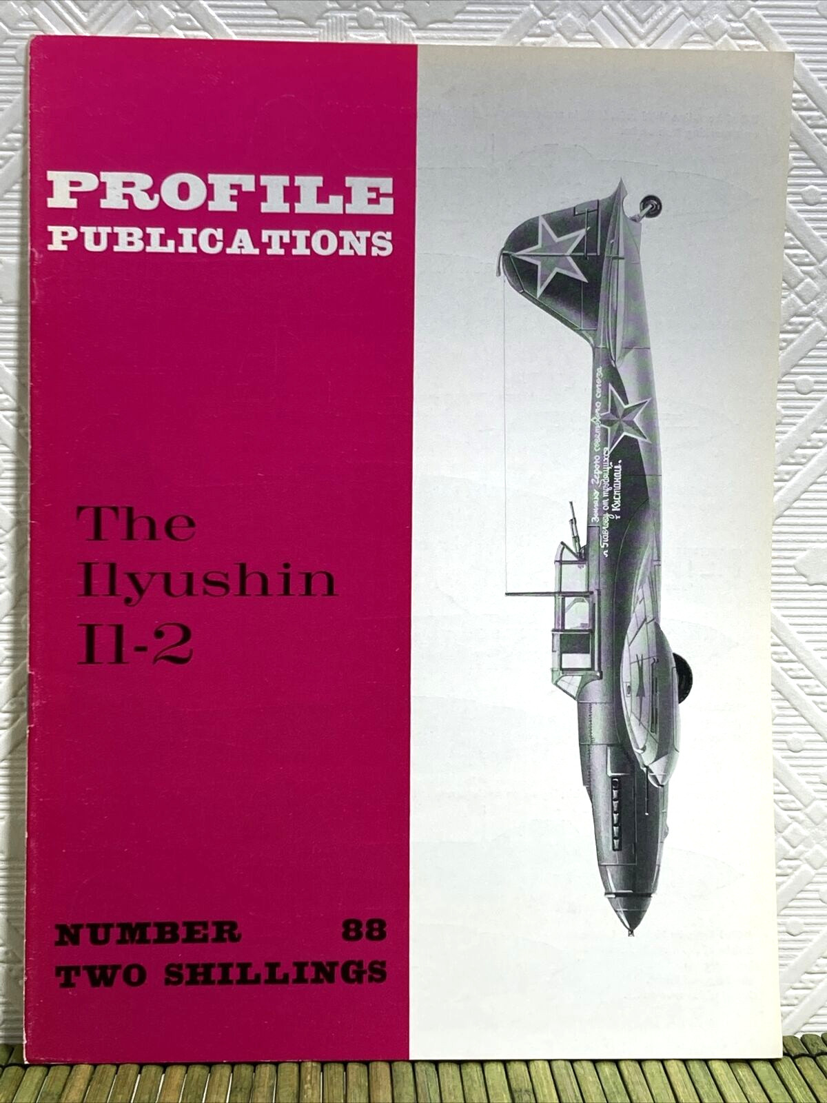 Profile Publications Aircraft The Ilyushin I1-2 Number 88