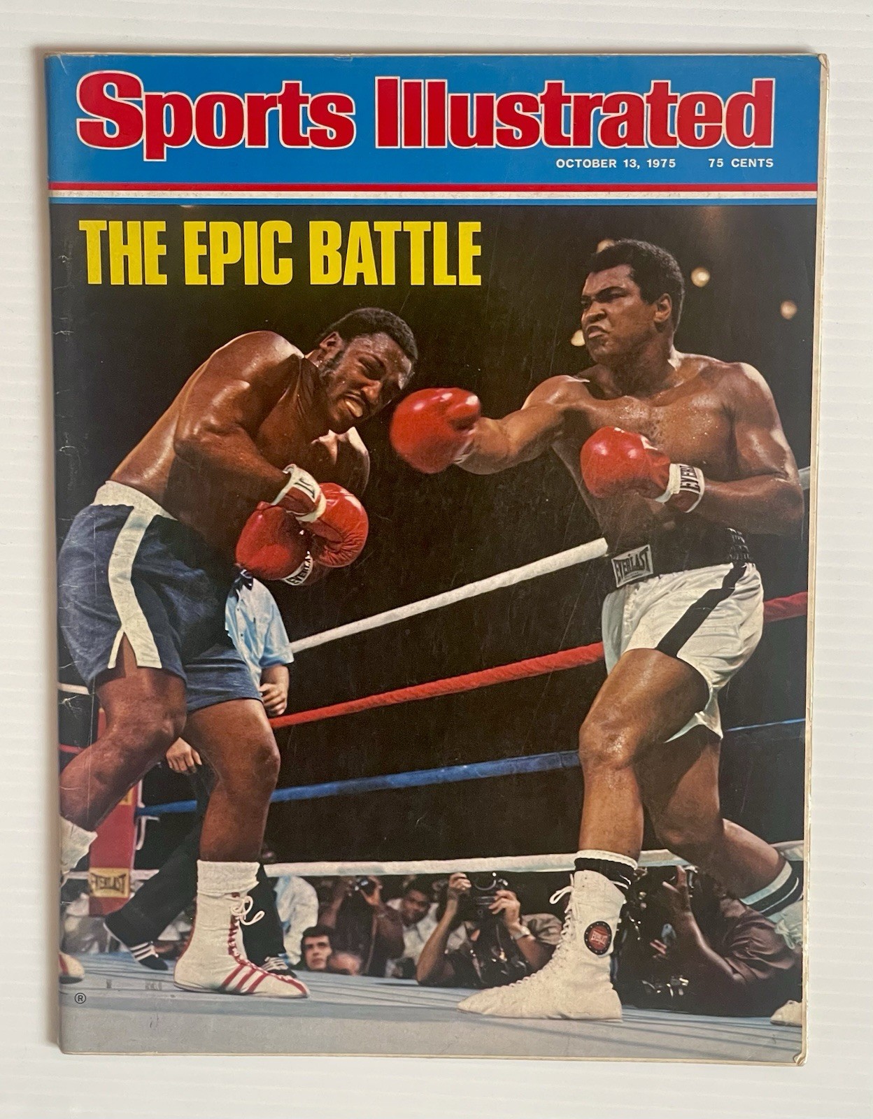SPORTS ILLUSTRATED 1975 MUHAMMAD ALI VS JOE FRAZIER-THE EPIC BATTLE-BOXING