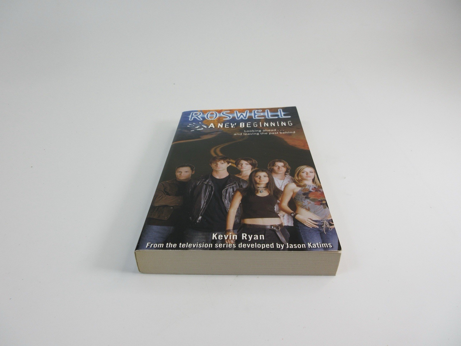 ROSWELL: A NEW BEGINNING By Kevin Ryan *Excellent Condition*