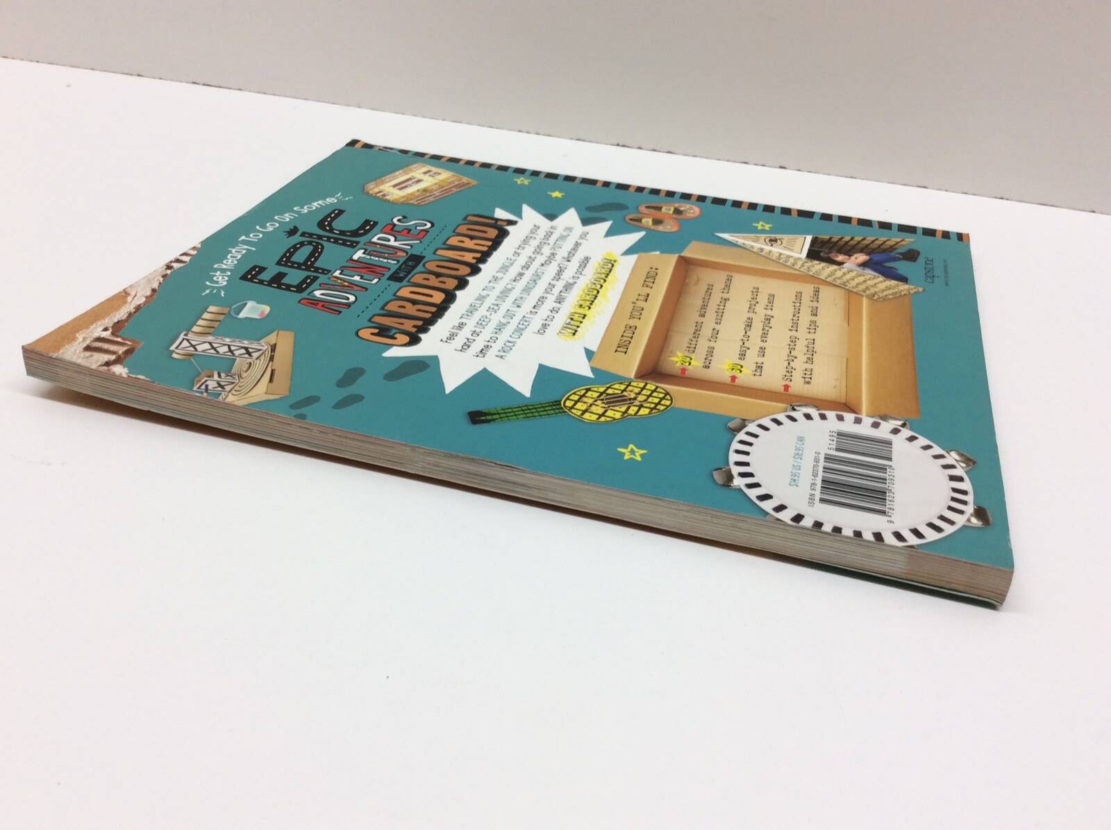 Epic Cardboard Adventures by Leslie Manlapig 2018 Paperback