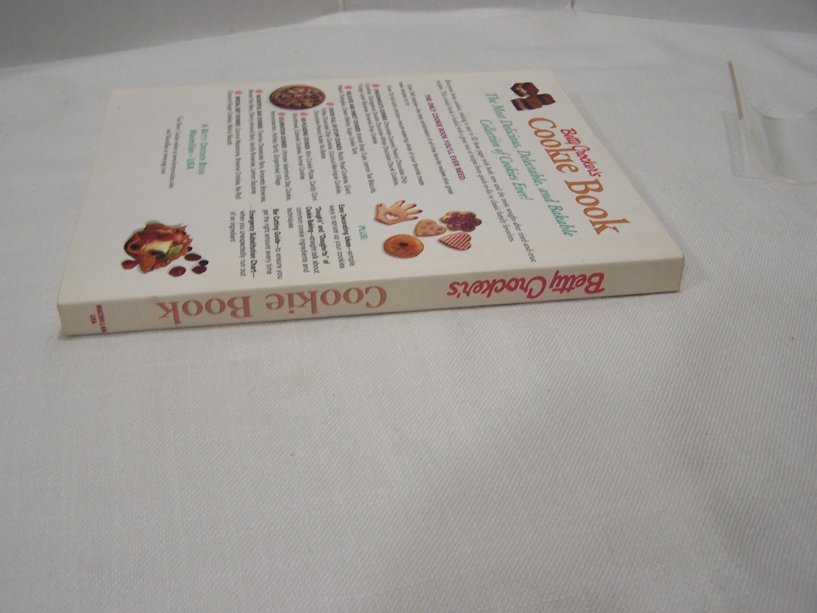 Betty Crockers Cookie Book Cookbook 1st Edition 1999 Macmillian Excellent