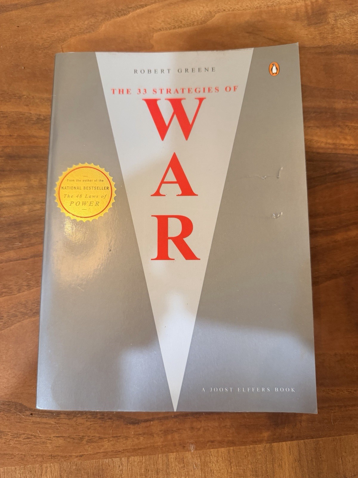 Robert Greene The 33 Strategies of War Paperback Penguin (Joost Elffers)