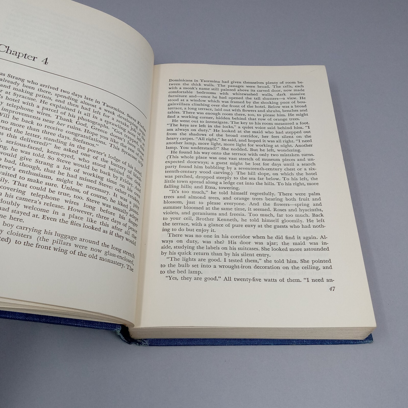 Decision At Delphi: 1960 Harcourt, Brace And Company Hardcover by Helen MacInnes
