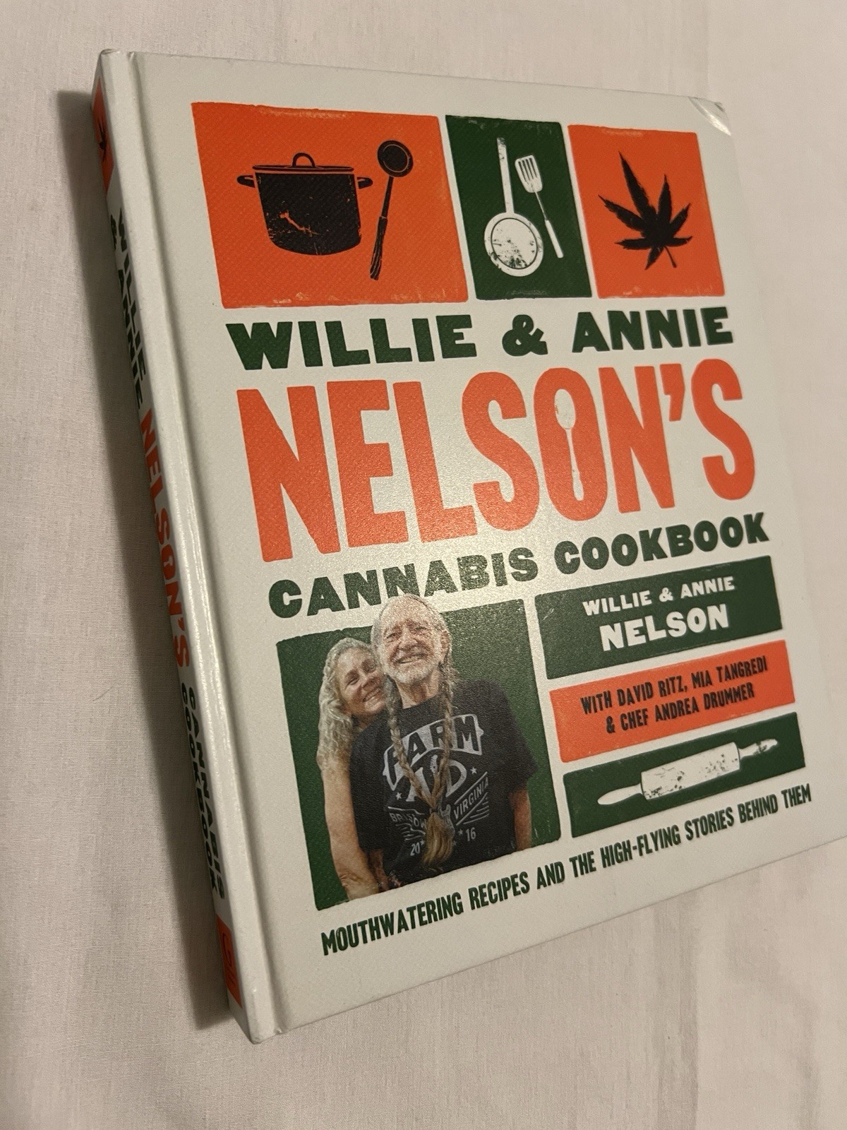 Willie and Annie Nelson’s Cannabis Cookbook: Mouthwatering Recipes (2024)