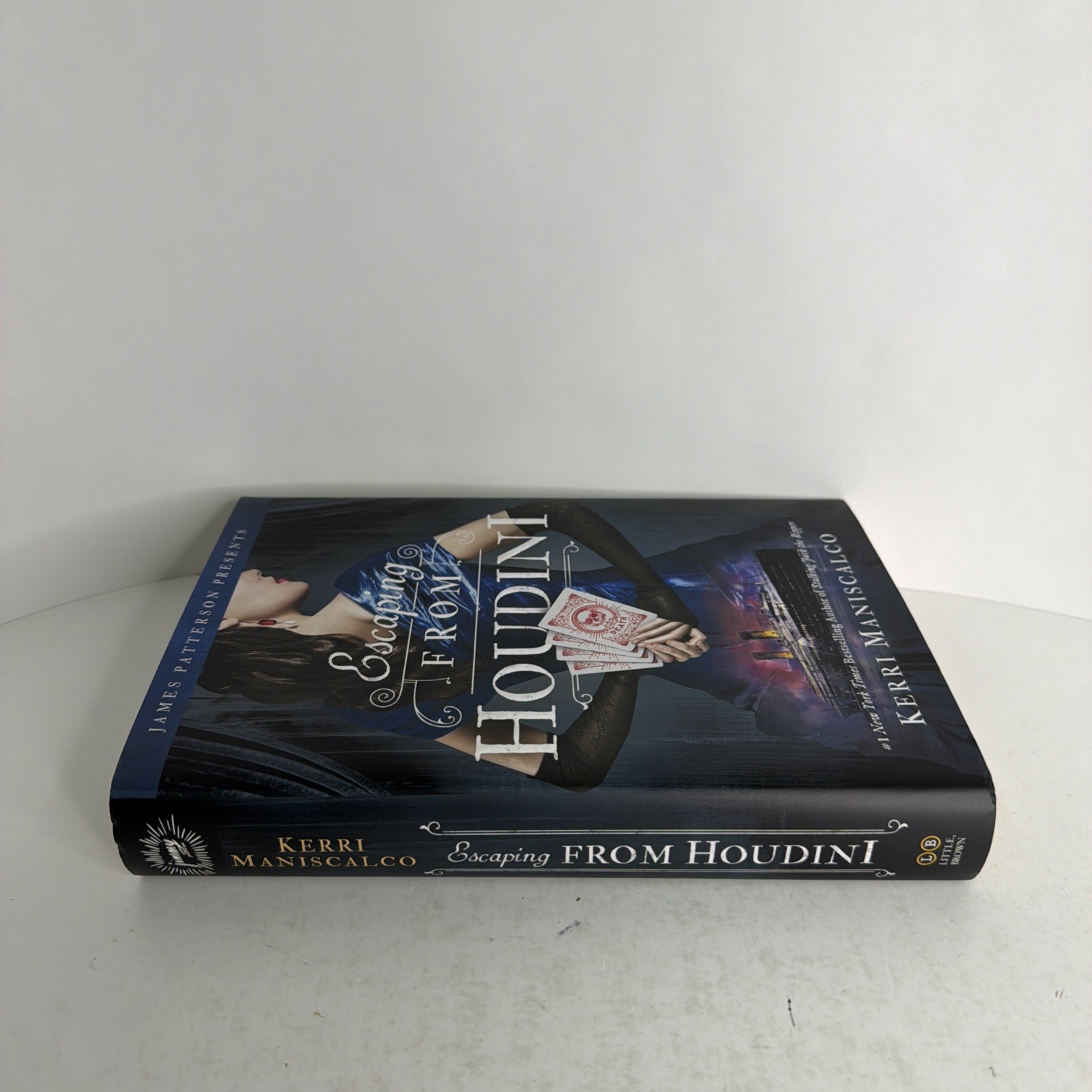 SIGNED Escaping From Houdini Kerri Maniscalco Special Edition Hardcover DJ