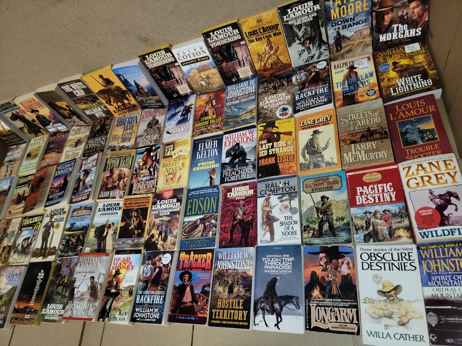 Lot of 20 Zane Grey Louis L’amour Western Paperback Fiction Books MIX UNSORTED