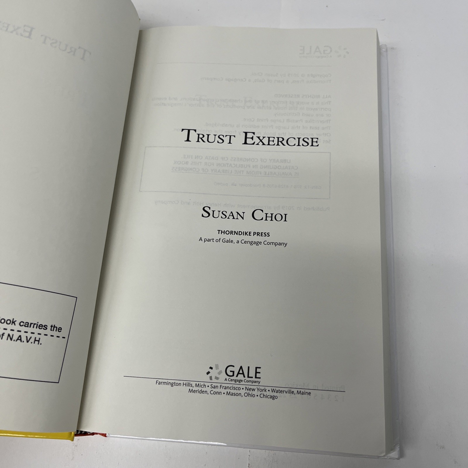 Trust Exercise : A Novel by Susan Choi 2019Ex-Library Large Print