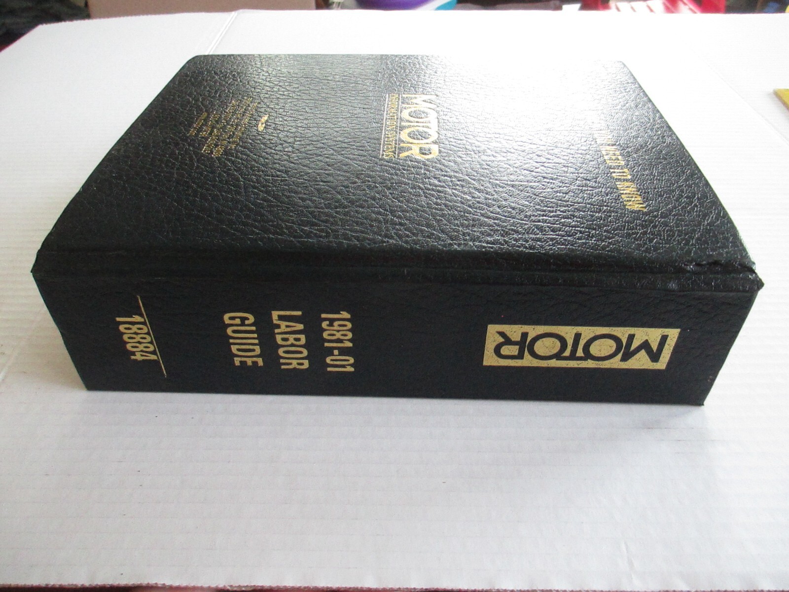 Motor Labor Guide Manual 1981-2001 Professional Service Trade Edition C74