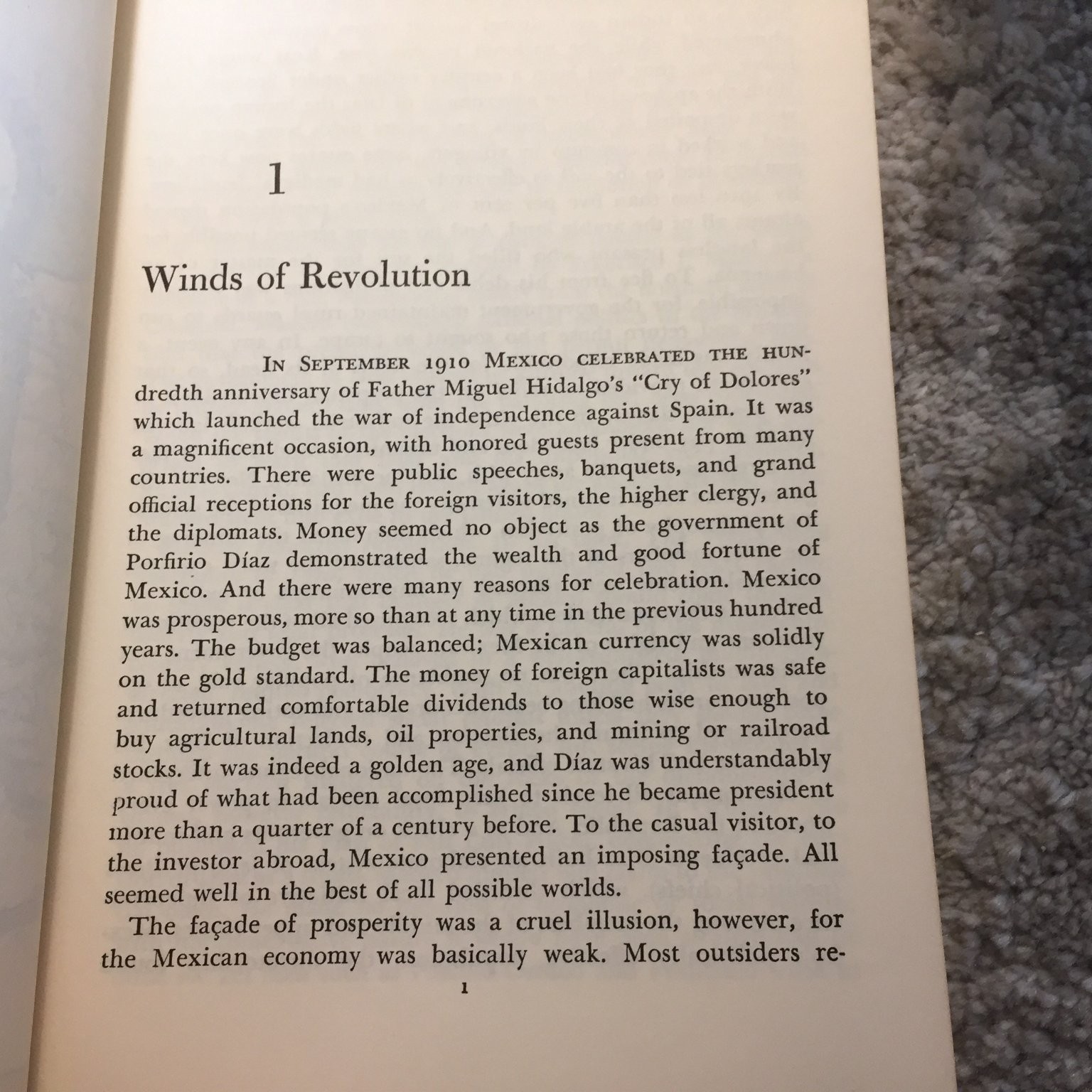 The Mexican Revolution 1914-1915 Robert E. Quirk 1970 First Edition Book Norton