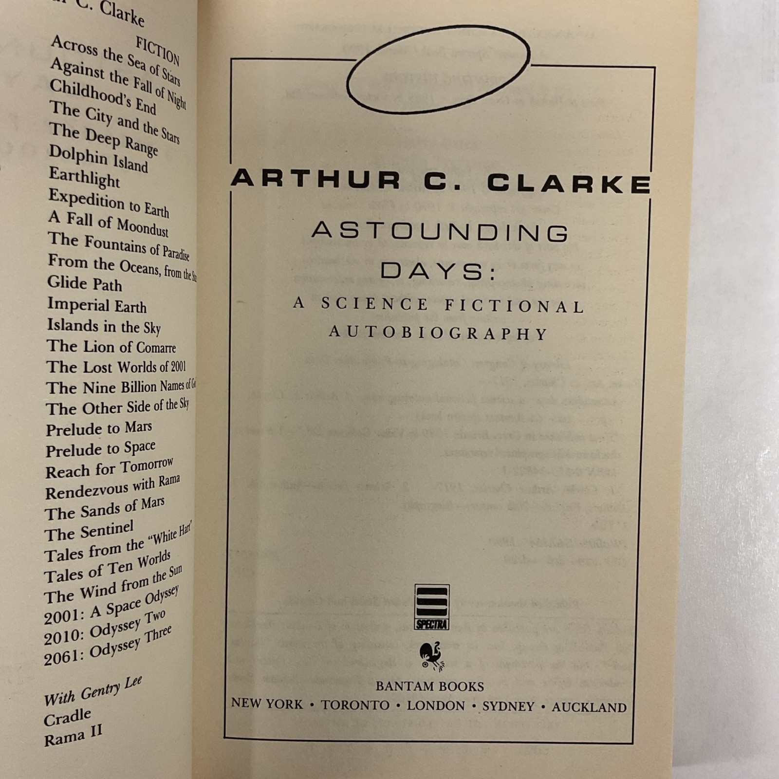 Astounding Days: A Science Fictional Autobiography (A Bantam spectra book)