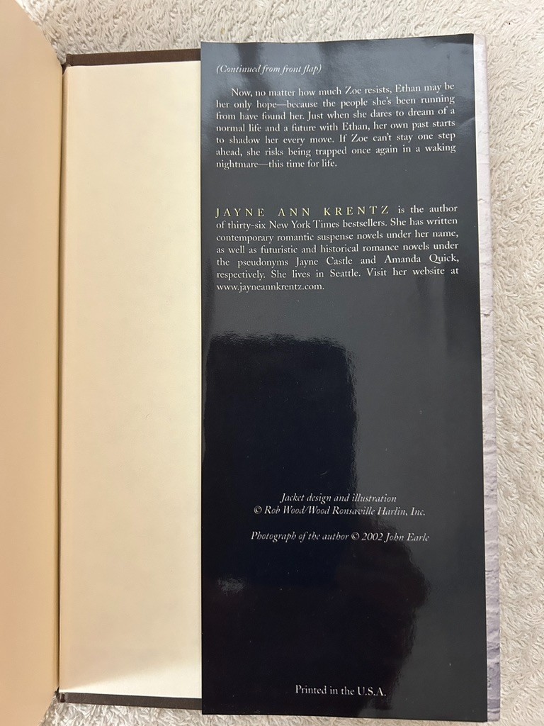 Jayne Ann Krentz, Deep Waters; Whispering Springs: Light in the Shadow