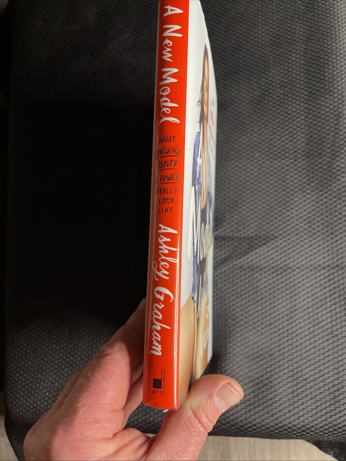 A New Model 2017 HC 1st Edition SIGNED by Ashley Graham Special Publisher Bound