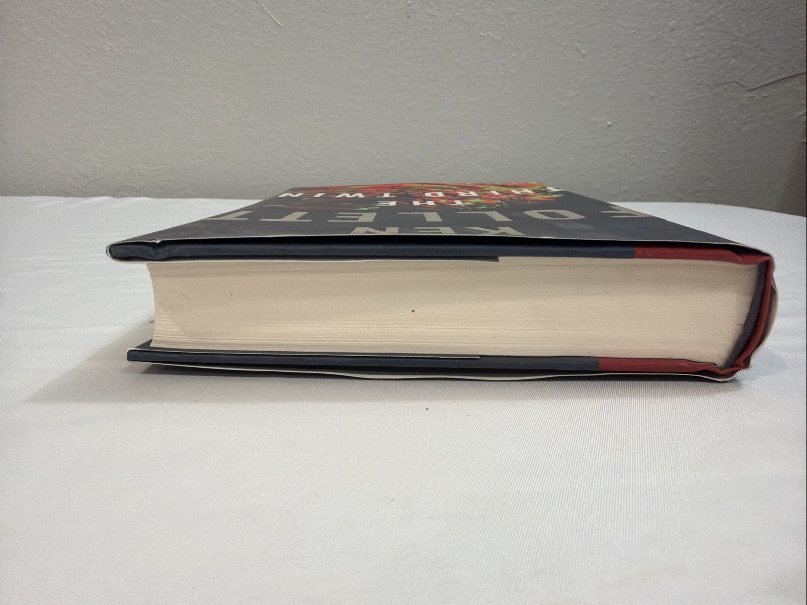 The Third Twin ~Ken Follet (HC/DJ) 1st Edition, 1st Printing
