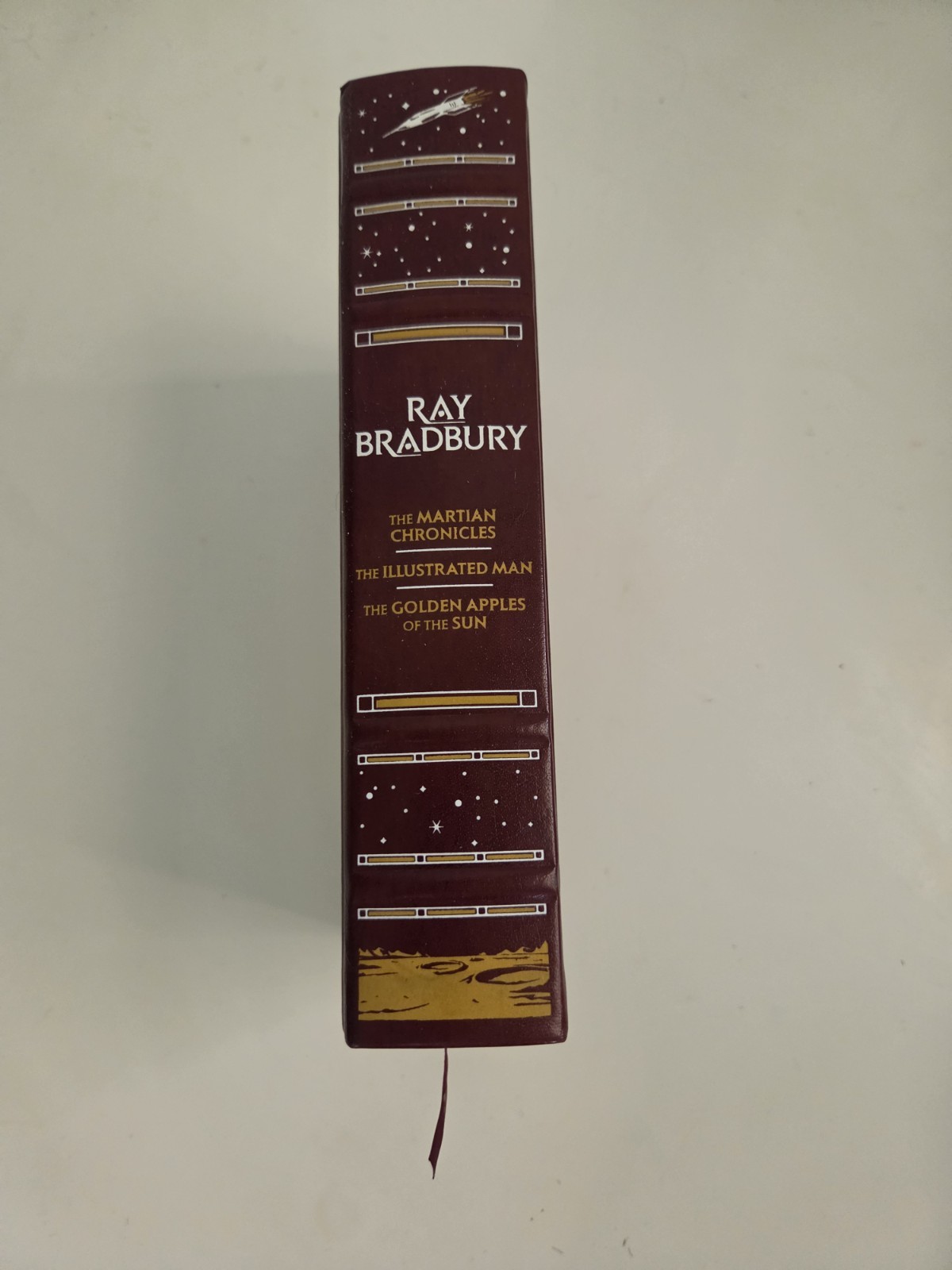 Ray Bradbury HC Illustrated: Martian Chronicles, Illustrated Man, Golden Apples