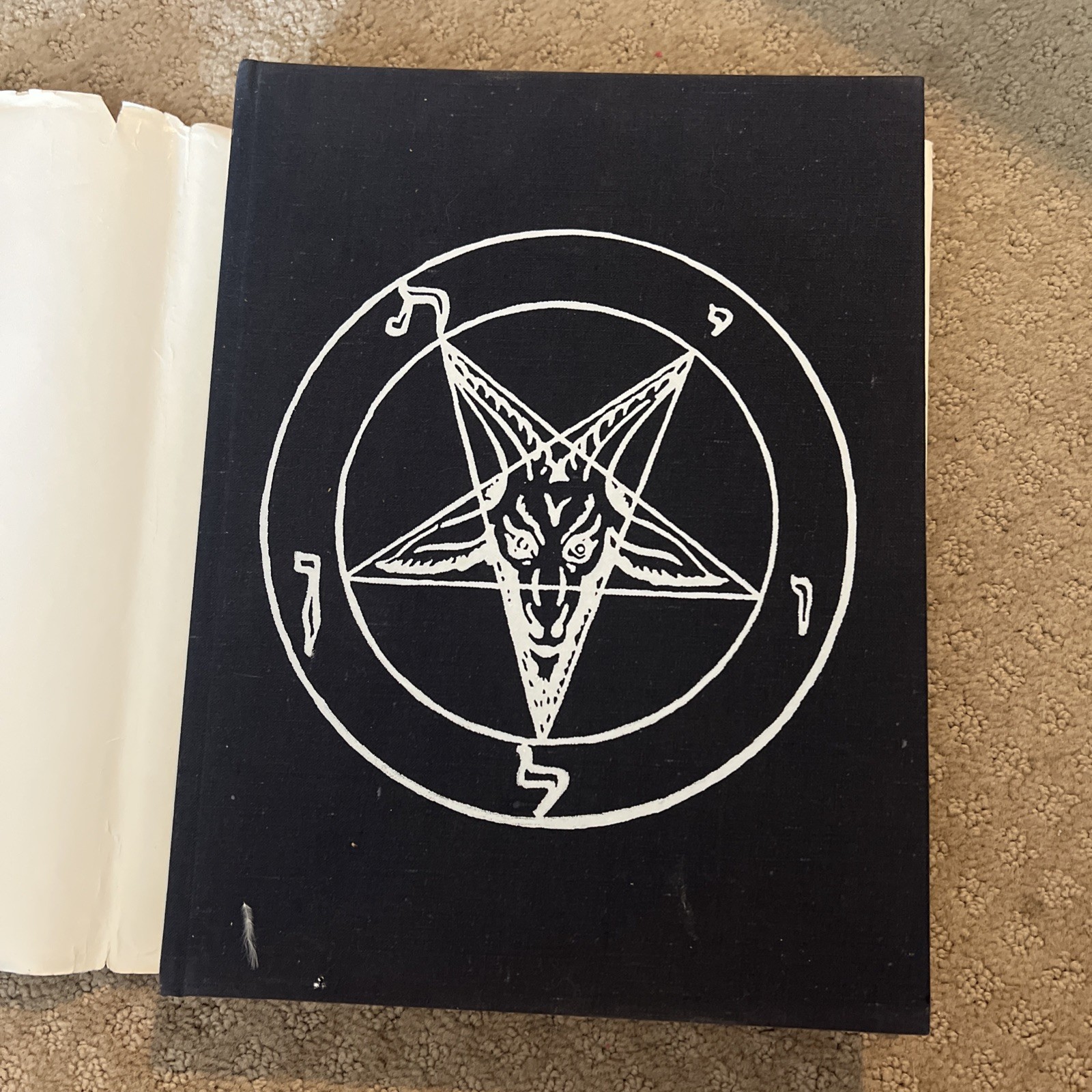 Magic & The Supernatural:A Pictorial History HBDJ 1964 VG/GD 1st ed. 2nd imp.