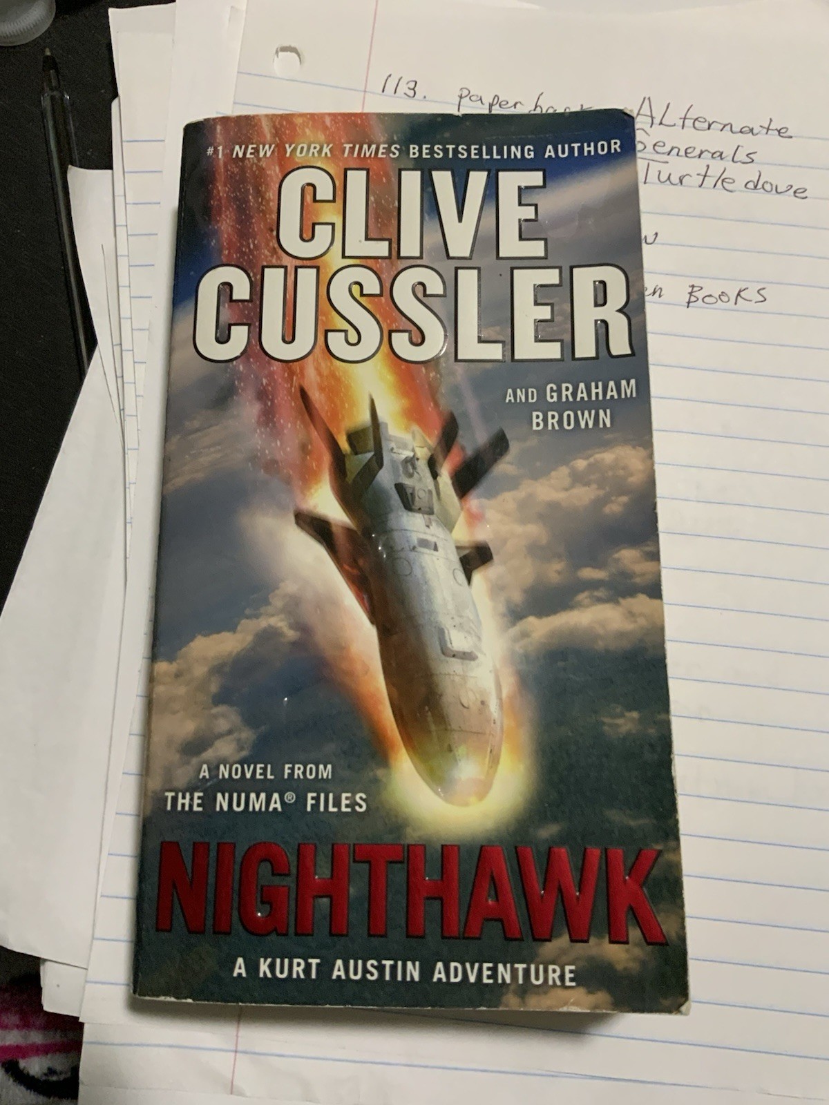 Paperback Book NIGHT HAWK BY CLIVE CUSSLER 2017 437 Pages