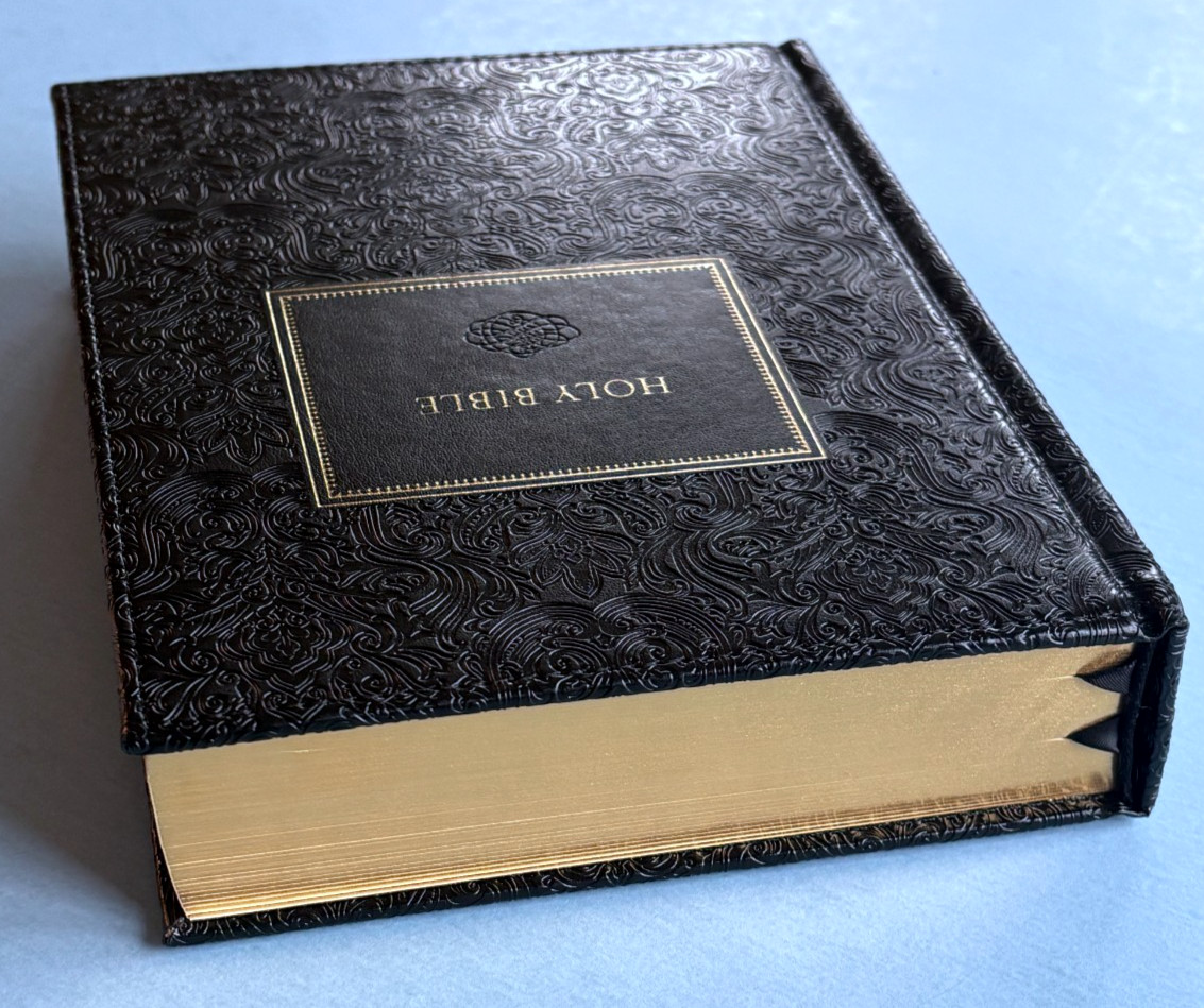 Holy Bible : King James Version, Black, Journal the Word Bible, Red Letter Ed…