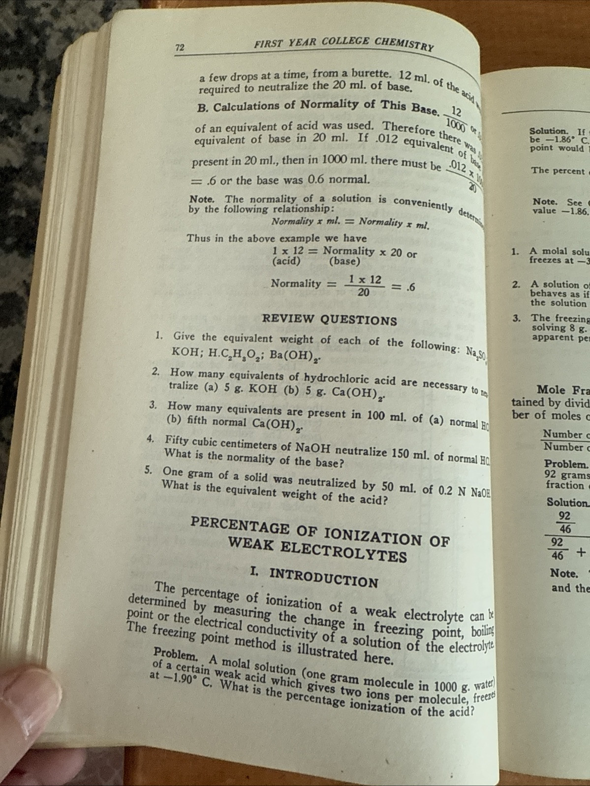 An Outline of First Year College Chemistry by Barnes & Noble (PB, 1945) 6th Ed.