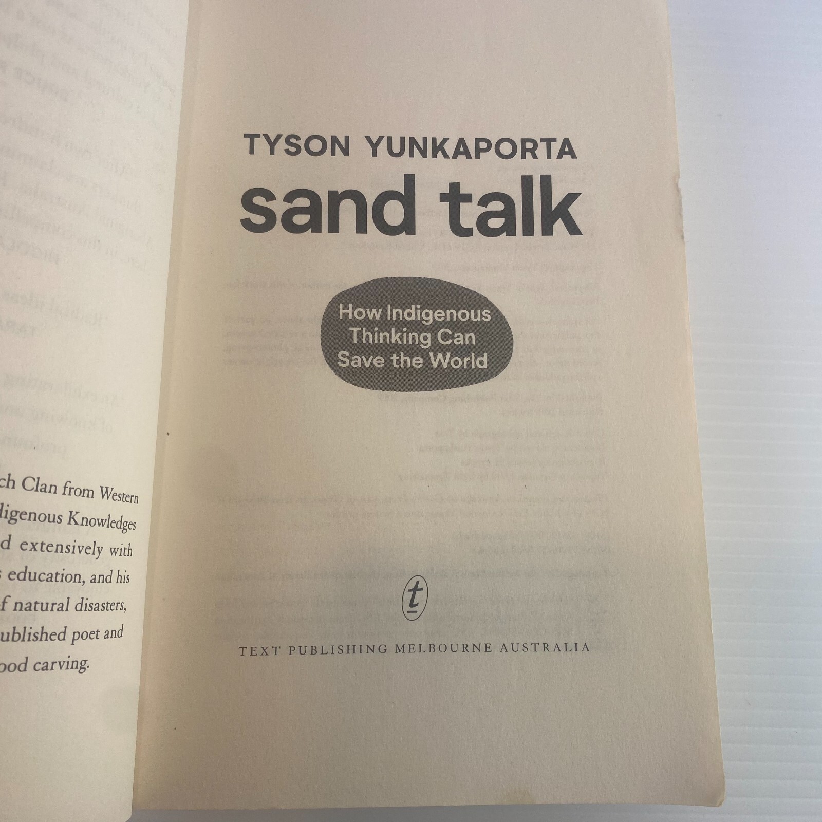 SAND TALK Tyson Yunkaporta PAPERBACK HOW INDIGENOUS THINKING CAN SAVE THE WORLD