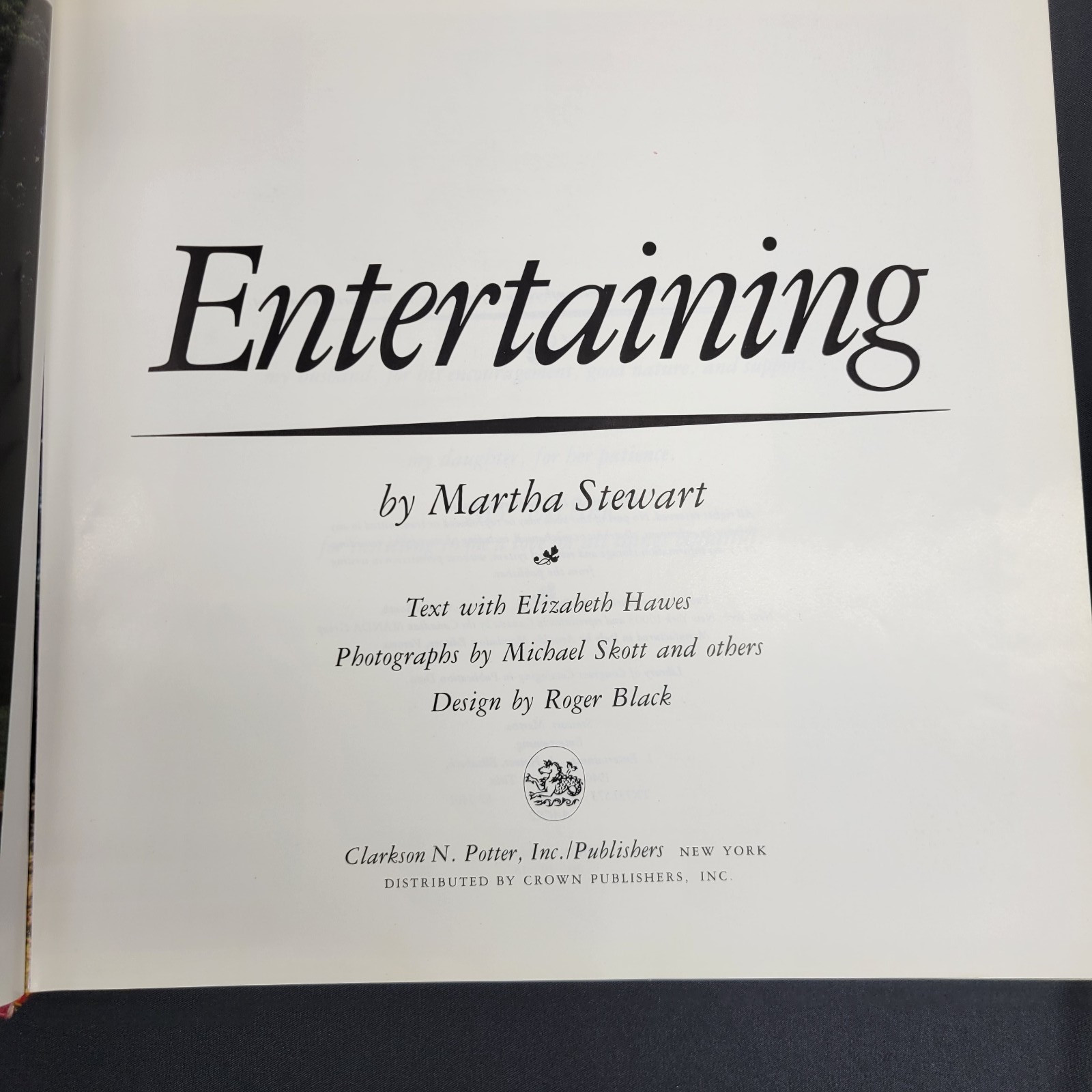 Entertaining by Martha Stewart Cookbook Hardcover Dust Jacket 1982 310 pages