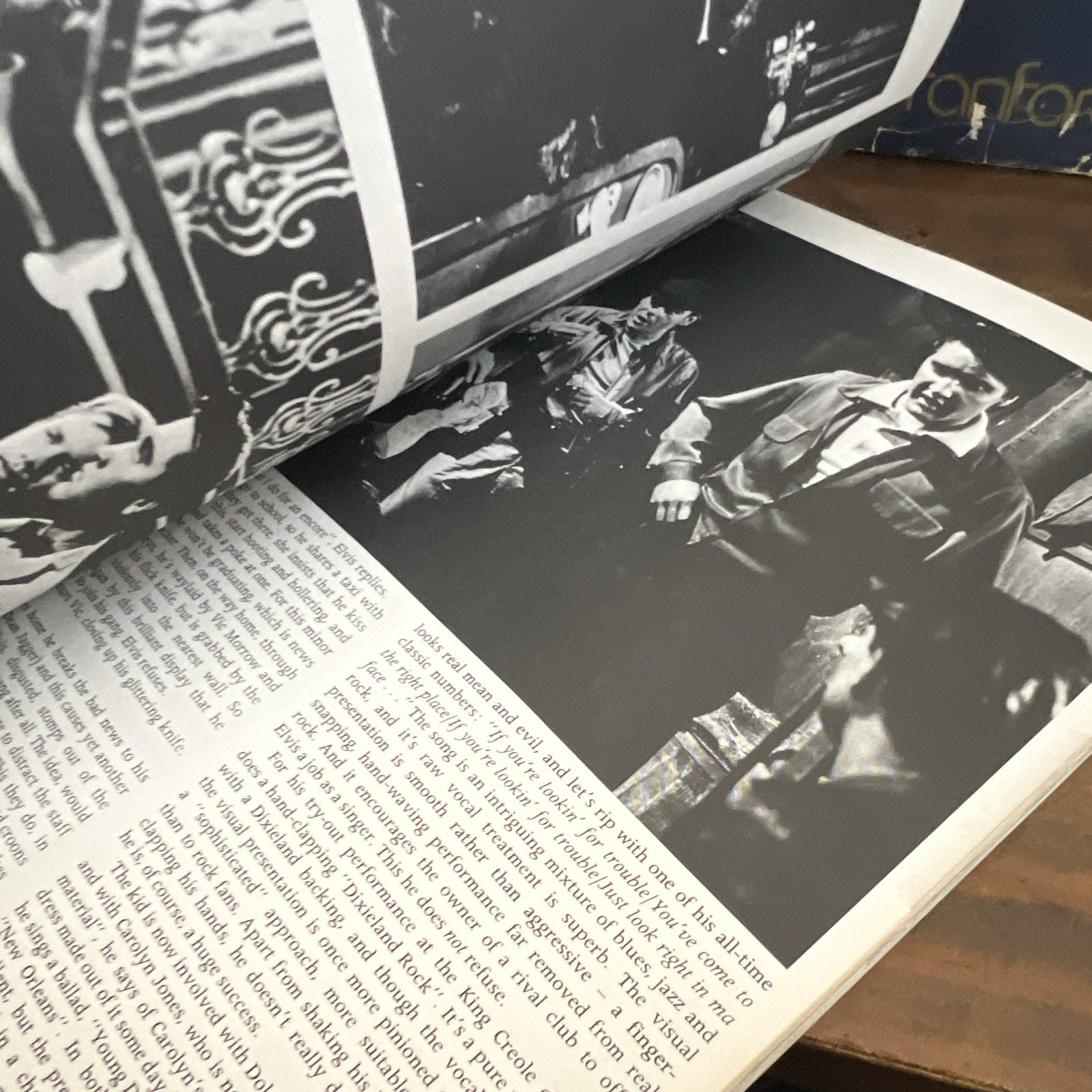 Grosset & Dunlap The Illustrated Elvis Hardcover Illustrated Biography