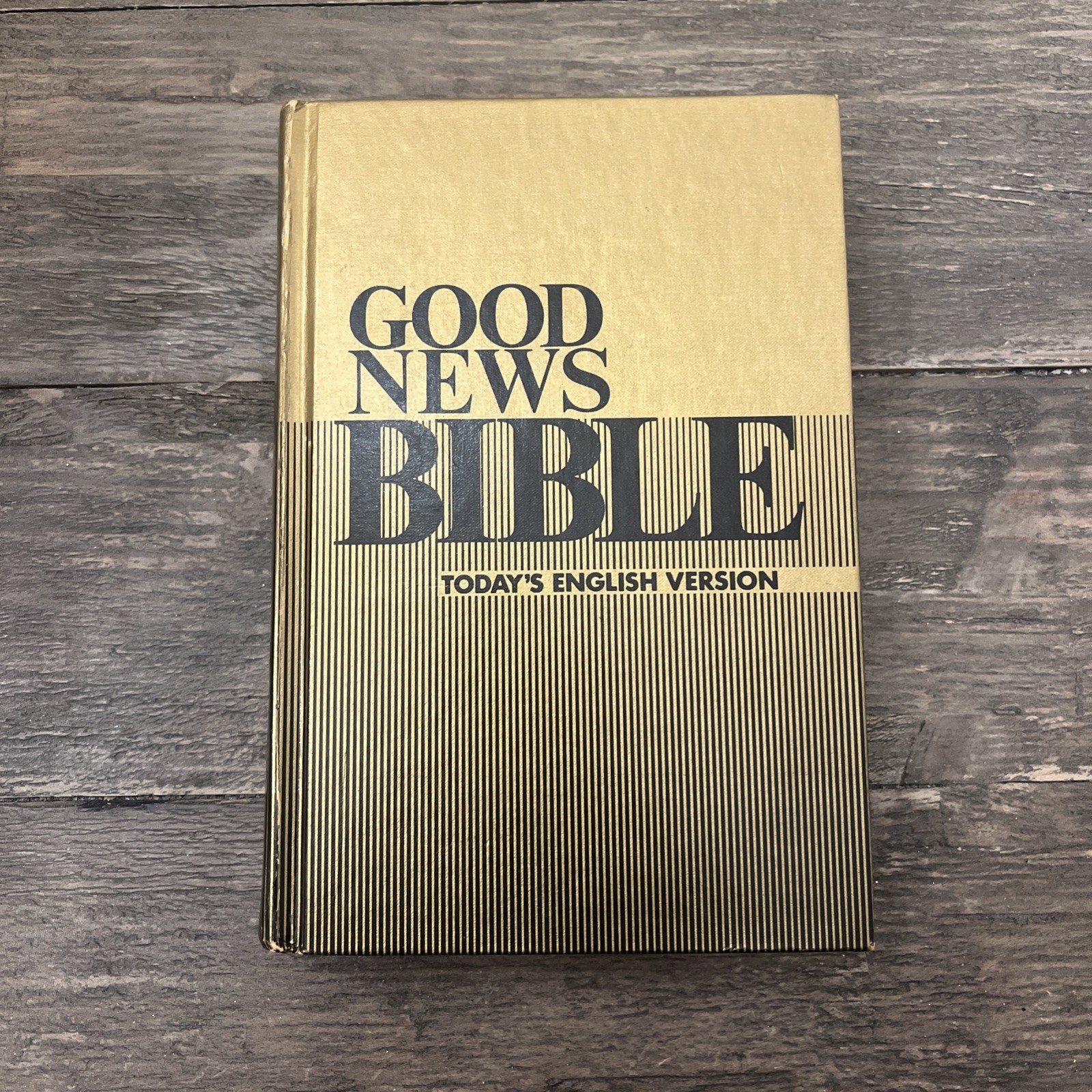 Vtg 1976 Good News Bible Today’s English Version Gold Hardcover 480 Pages