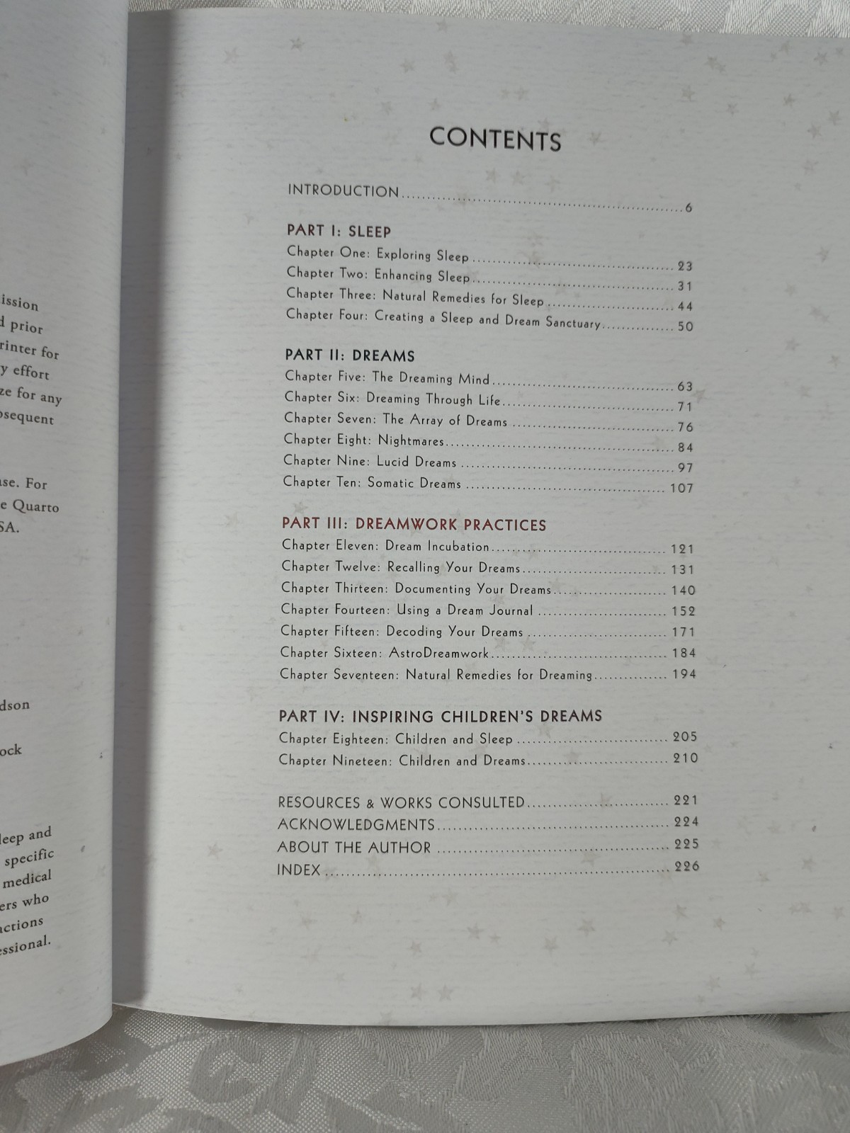 The Complete Book of Dreams: A Guide to Unlocking the Meaning & Healing Power