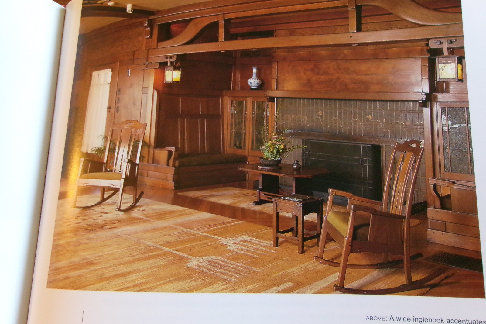 Arts & Crafts Lifestyle and Design by Wendy Hitchmough c. 2000 Hardcover