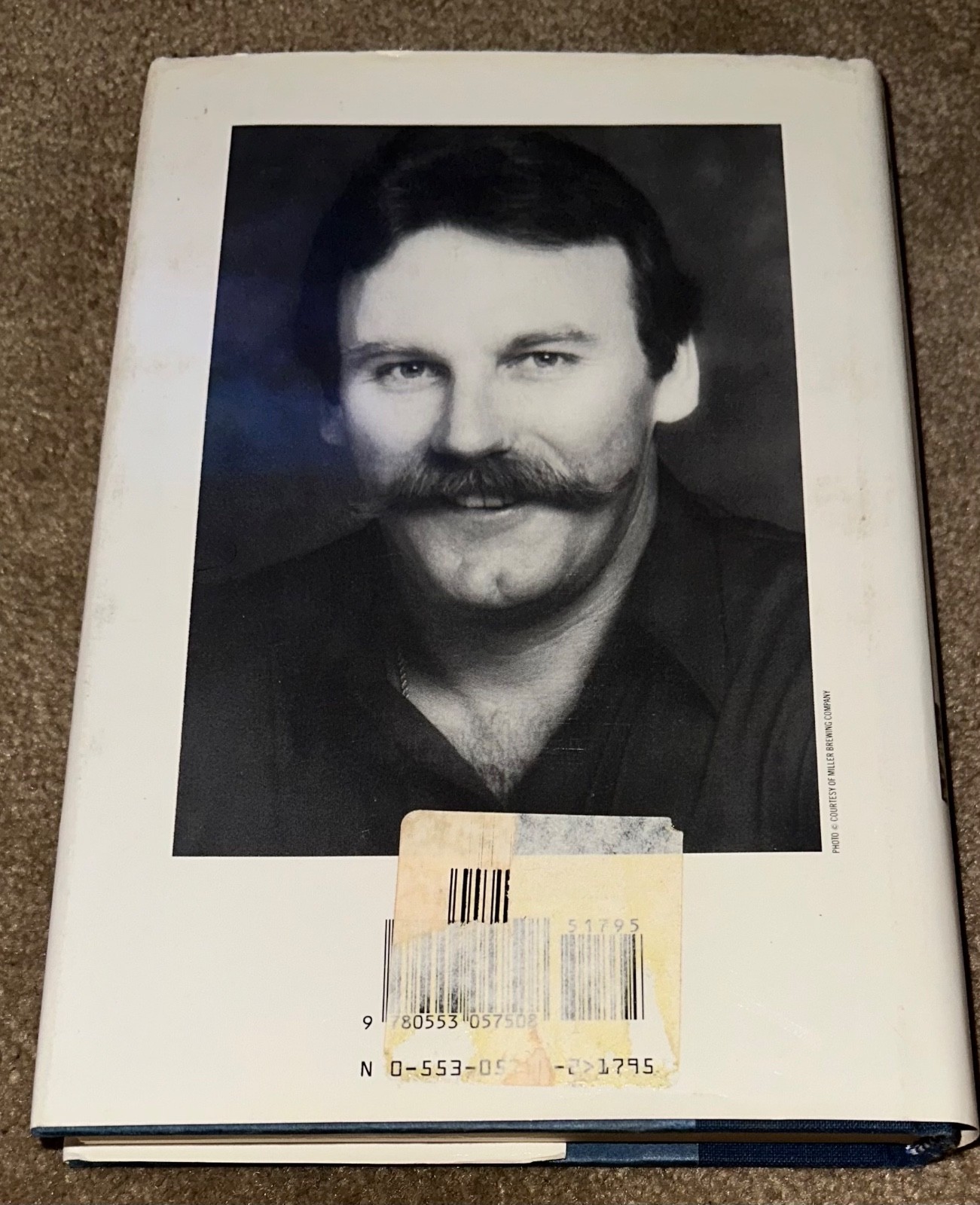 SPARKY LYLE SIGNED BOOK THE YEAR I OWNED THE YANKEES A BASEBALL FANTASY HC AUTO
