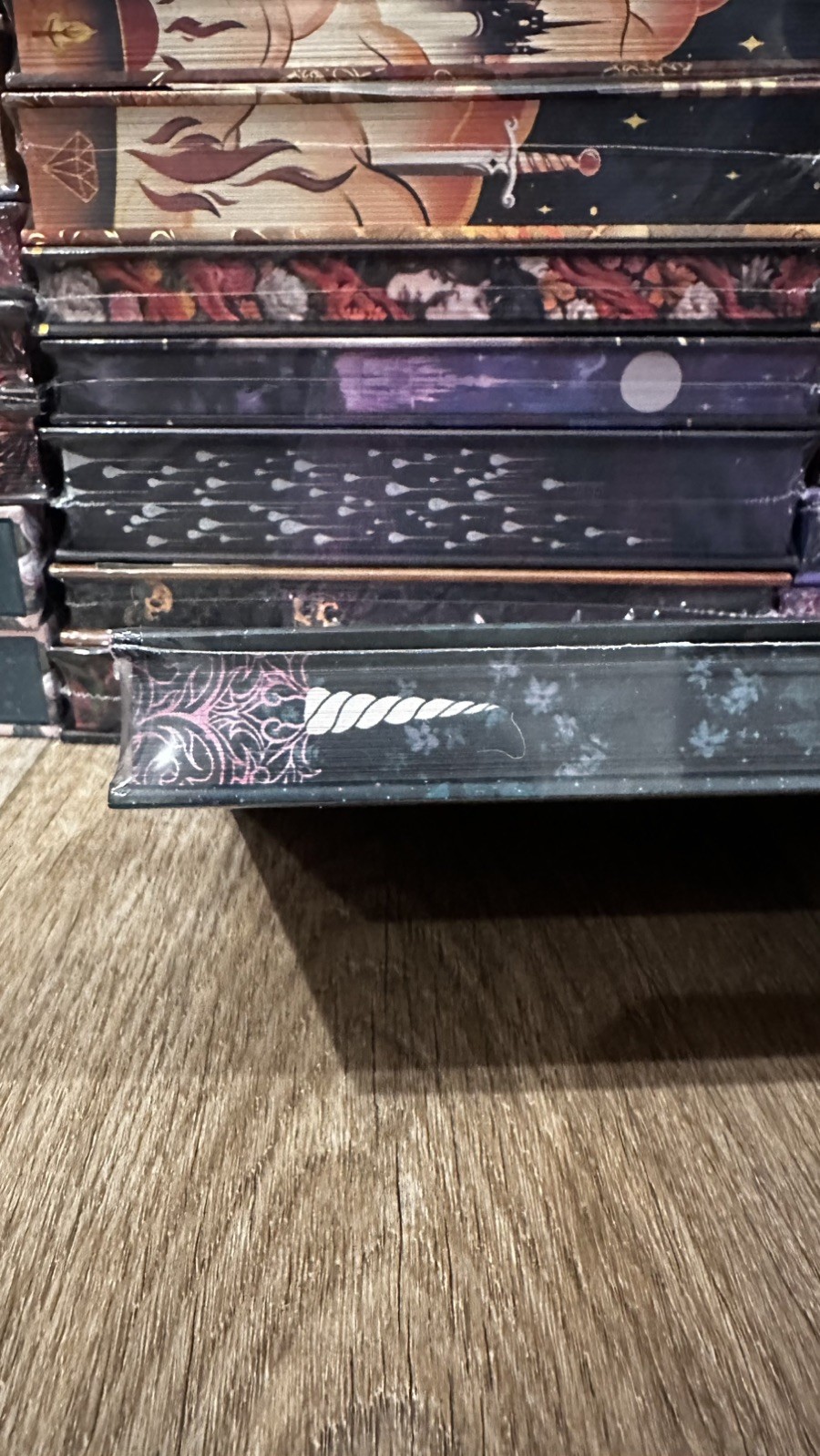 Fabled Book Box Exclusive – A Throne of Shadows – Tessonja Odette – SEALED NEW