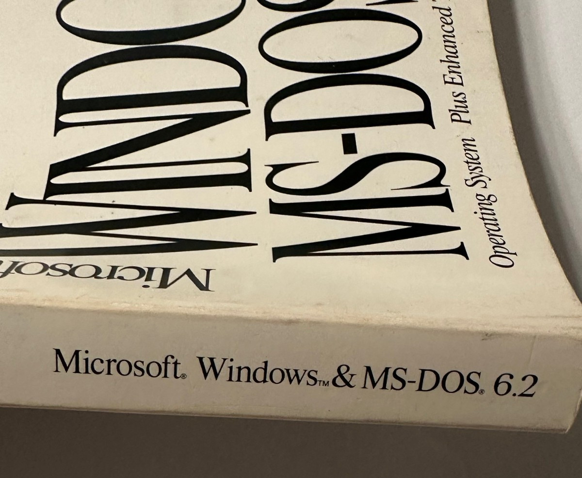 RARE: 1993 “AST Computer” branded – Windows & MS-Dos 6.2 User Guide – Book ONLY