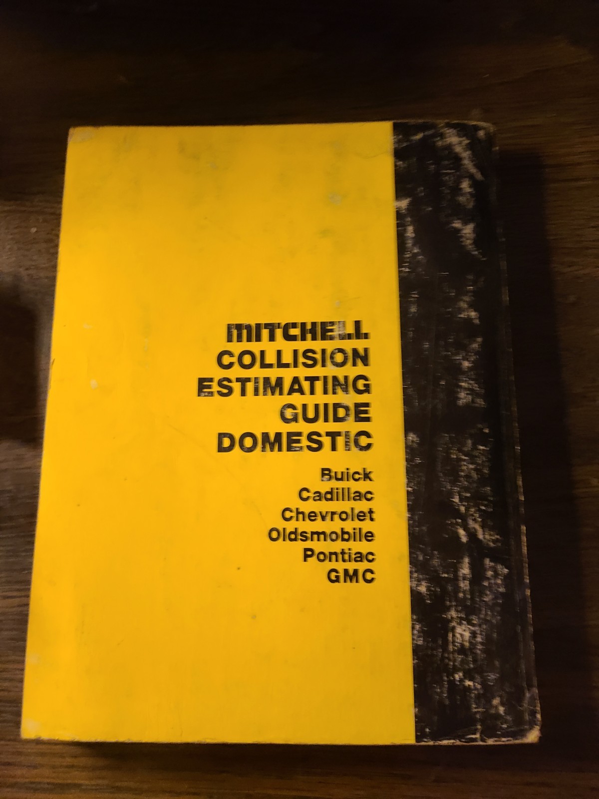 VINTAGE 1981 GM MITCHELL COLLISION ESTIMATING GUIDE BOOK MANUAL REPAIR SERVICE