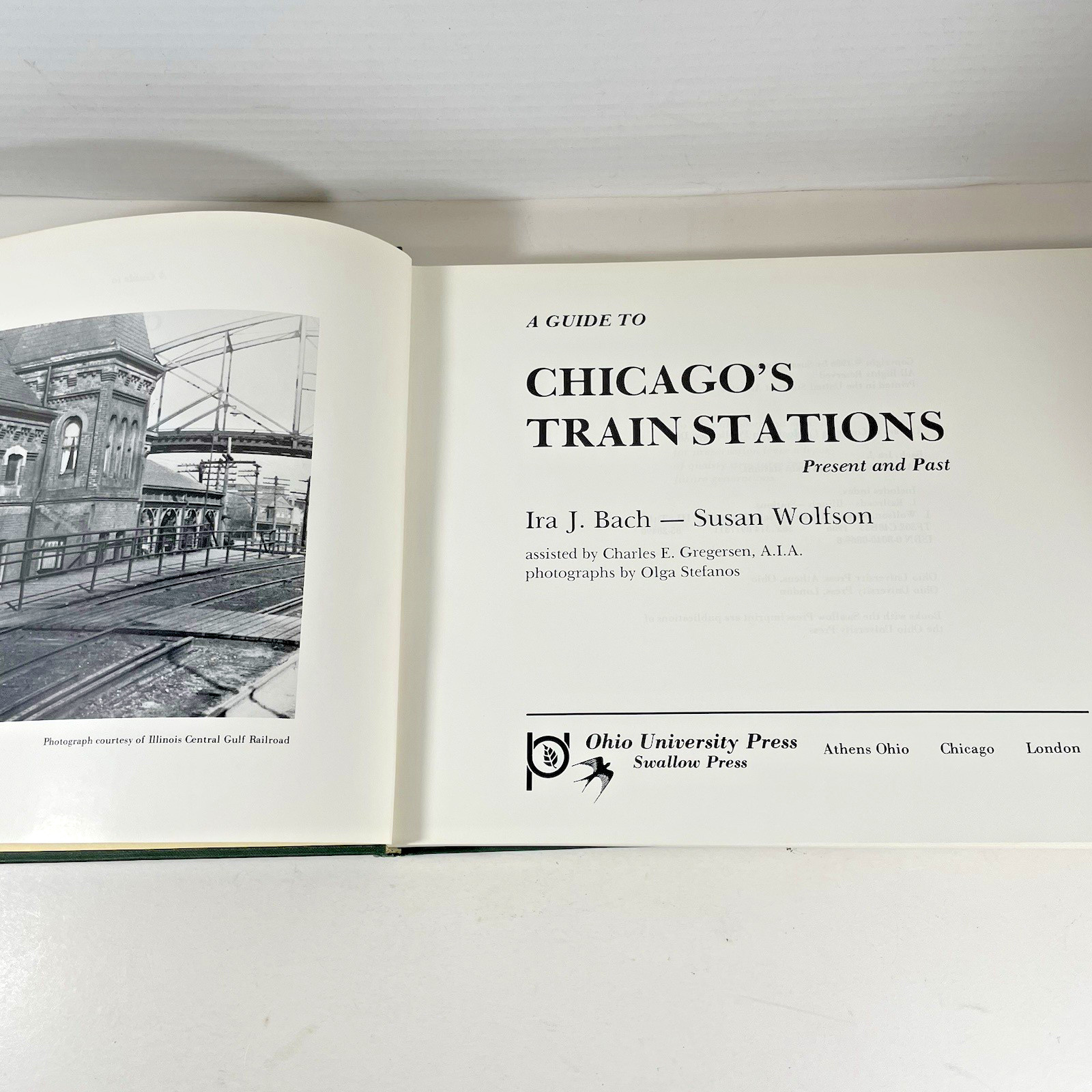 A Guide to Chicago’s Train Stations Book Bach & Wolfson 286/300 Signed LTD ED