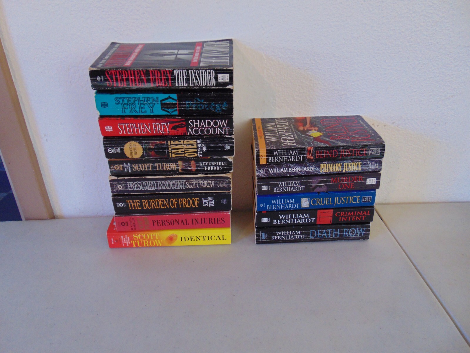 WILLIAM BERNHARDT + STEPHEN FREY + SCOTT TUROW LOT OF 15 BOOKS #18