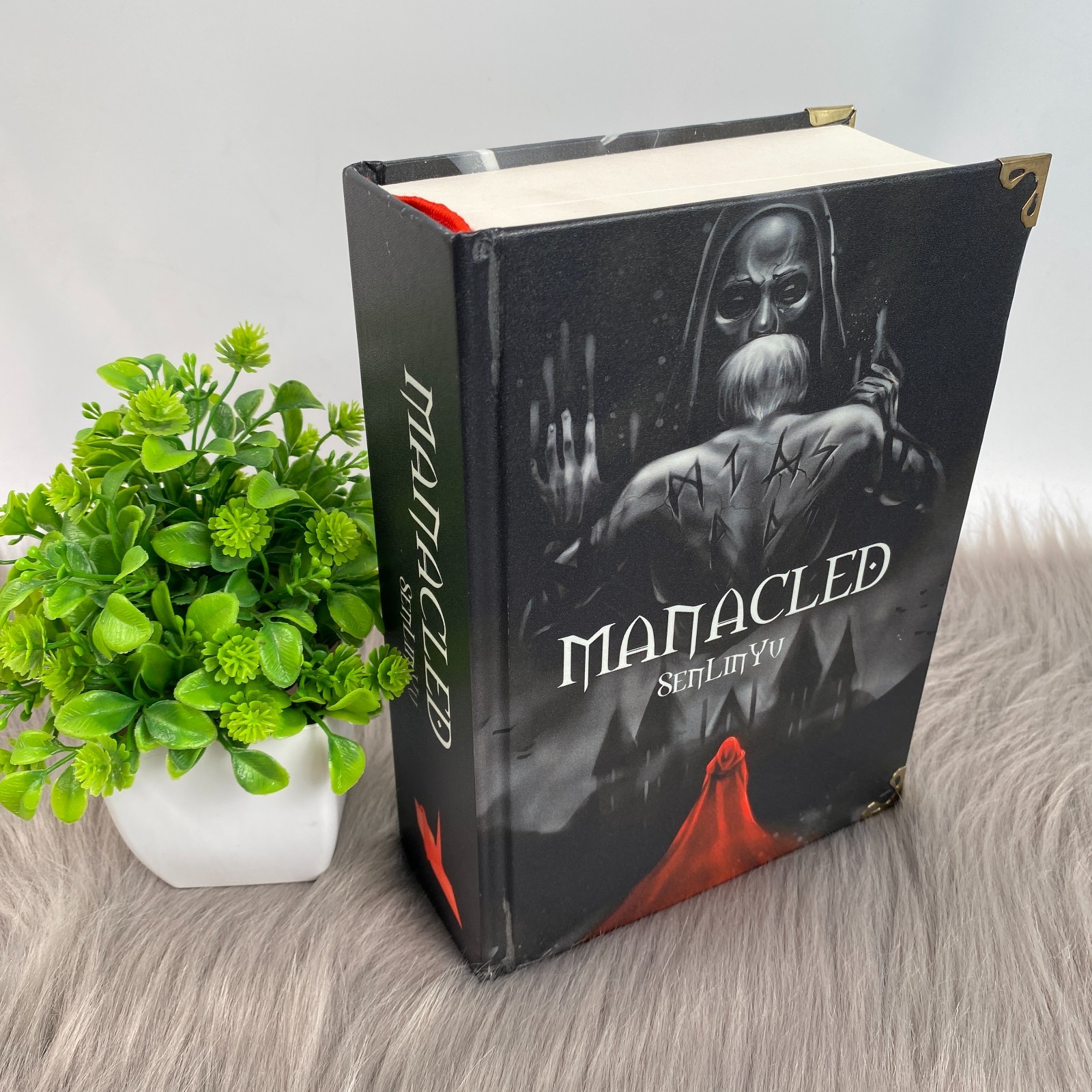 Manacled SenLinYu Complete Story 3 in 1 Hardcover Special Edition Book