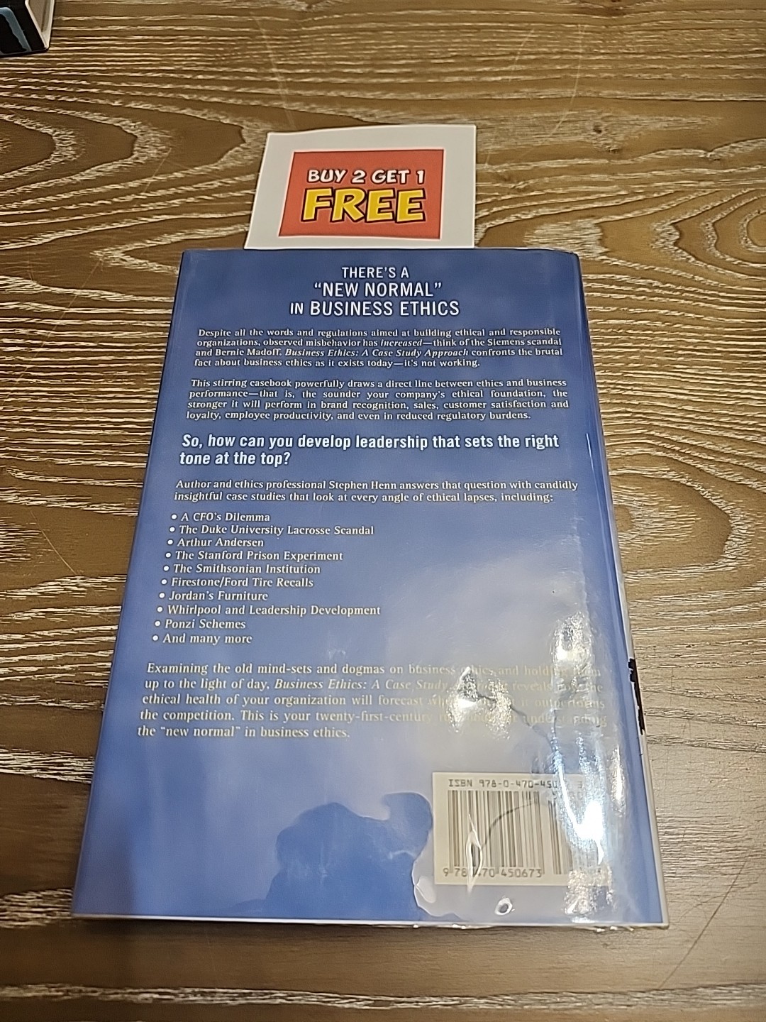 Business Ethics: A Case Study Approach – Hardcover – VERY GOOD