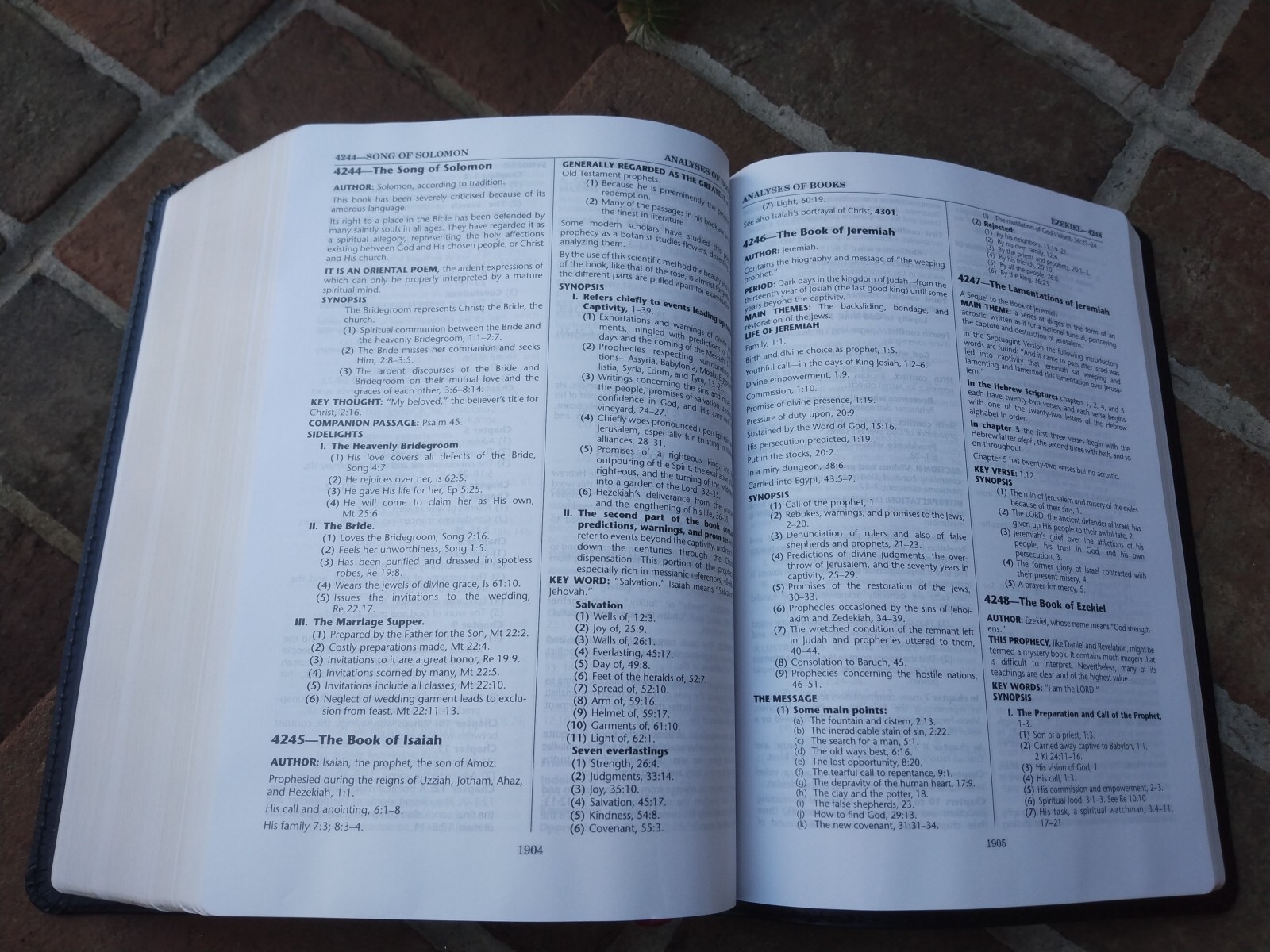 NASB 1977 Thompson Chain-Reference Bible, Bonded Leather Black, Red Letter