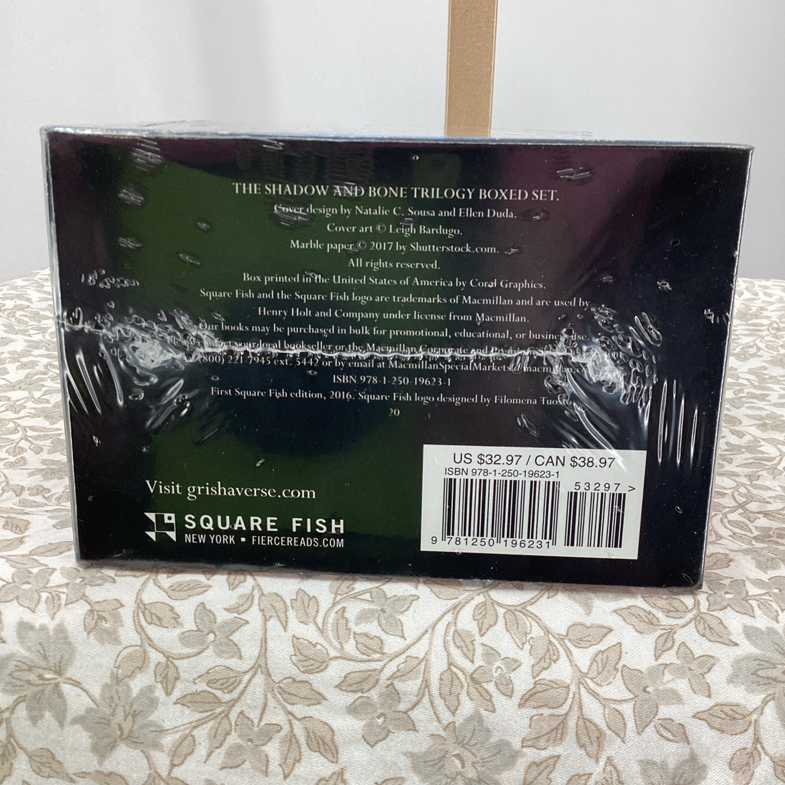 S. The Shadow and Bone Trilogy Boxed Set ~ FACTORY SEALED!