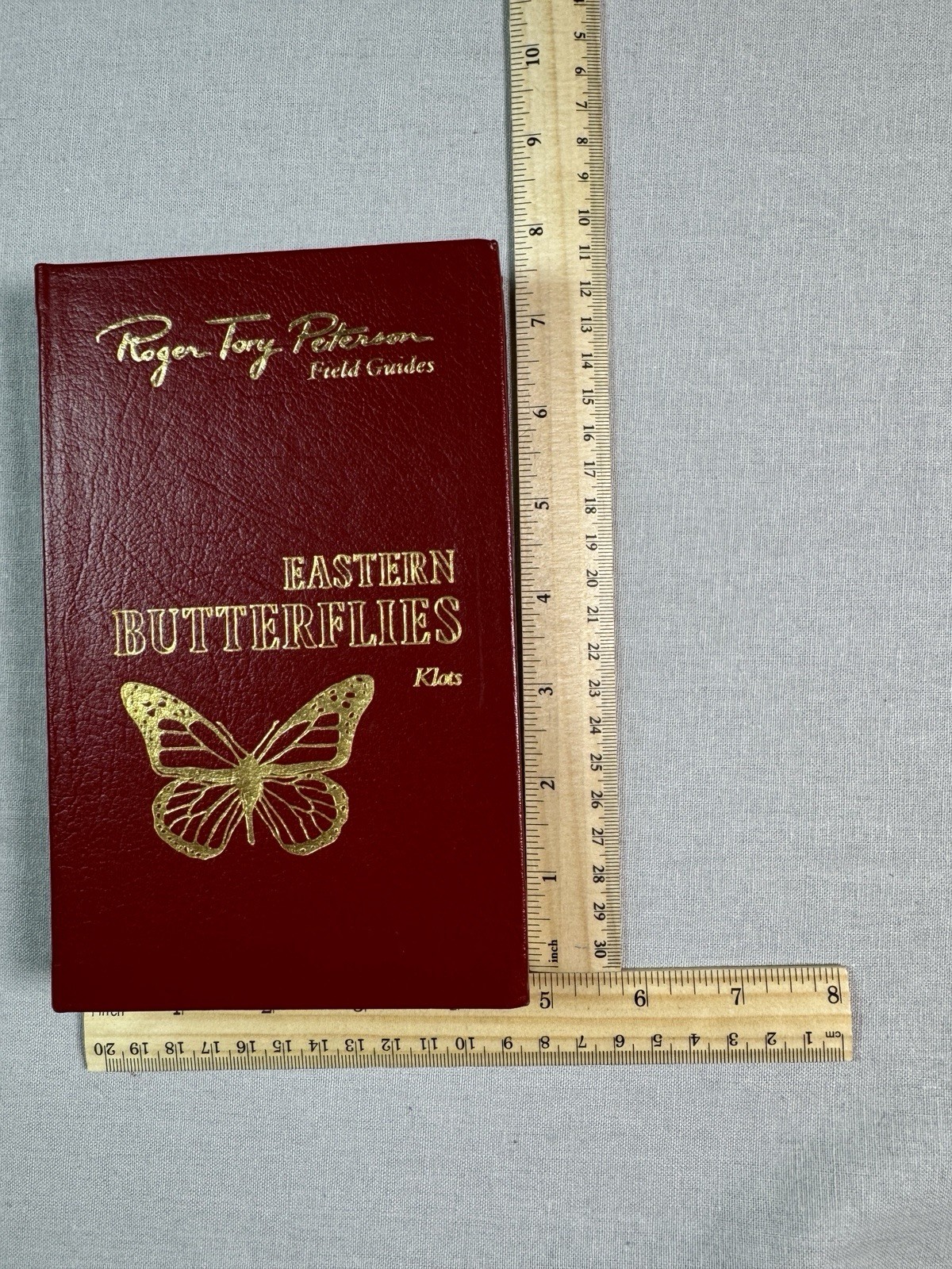 Roger Peterson Field Guide Eastern Butterflies of North America 349 pages 1986