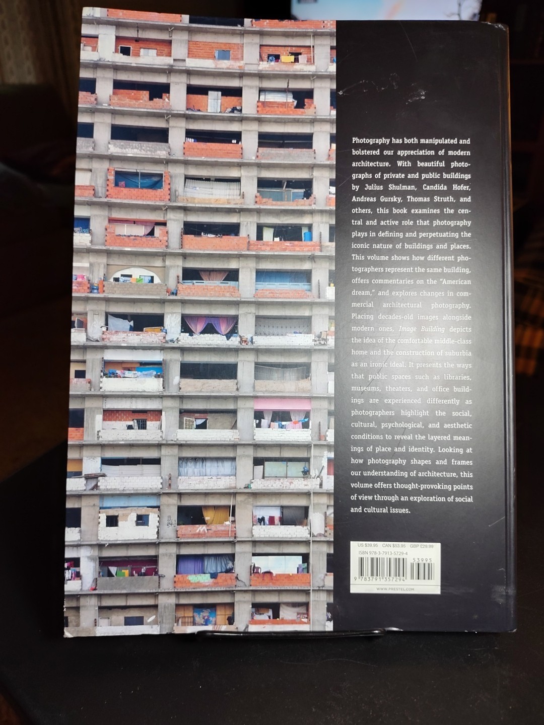 Image Building : How Photography Transforms Architecture by Therese Lichtenstein
